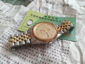 Nepoužité hodinky Shanghai 8120 zo starých skladových zásob. - 2