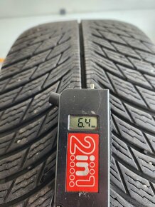 Predám zimne 235/55 R18 MICHELIN - 2