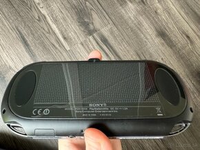 Predám PLAYSTATION VITA OLED, 128 GB, 64 hier - 2