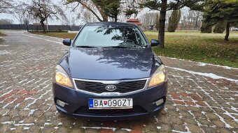 Kia Ceed  , 1.4 benzín,  2010, kupované v SR , - 2