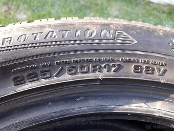 225/50 r17 zimne pneumatiky dunlop - 2