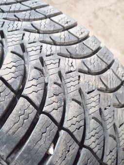 Pneu 205/55R16 - 2