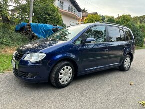 Predam Vw touran 1.4 tsi 7 miestny - 2