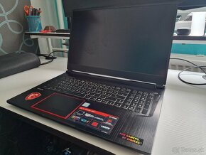 Predavam MSI GE75 Raider 8NF - 2