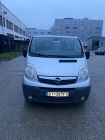 Opel Vivaro - 2