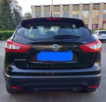 Predám Nissan Qashqai  1.6 turbo, r.v. 03/2016 - benzín - 2