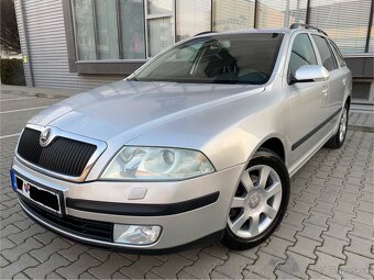 ŠKODA OCTAVIA COMBI 2.0 TDI 103KW ELEGANCE - 2