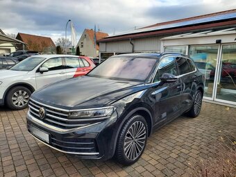 Volkswagen Touareg 3.0 TDI 4Mot. Elegancia - 2