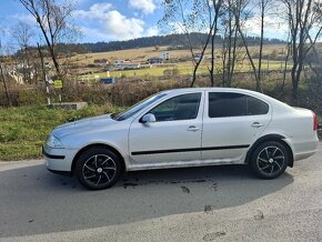 Škoda Octavia - 2