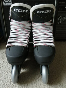 CCM Tacks AS550R vel. 42 (7) - 2