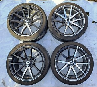 5x112 Chróm & Black Audi VW Škoda Seat 225/40 R18 - 2