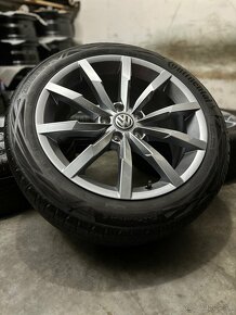 Nepoužitá letná sada VW Monterey 5x112 R18 , 235/45/18 - 2