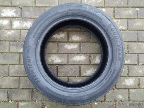 Letné pneu Goodyear Efficient Grip 215/55 R18 - 2