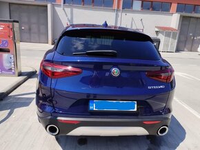 Alfa Romeo Stelvio - 2