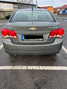 Chevrolet Cruze LS 1,6L - 2