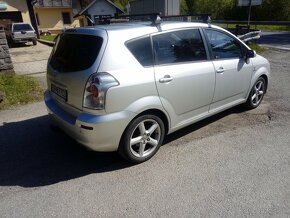 Toyota corolla verso 2.2D 130kw - 2