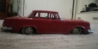 Retro mercedes 21cm - 2