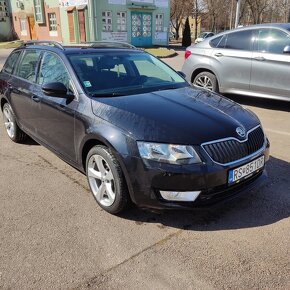 Škoda Octavia III Combi 2.0 CR DSG - 2