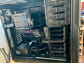 Skladany PC Intel i7 7740x, 32GB RAM, Geforce GTX 1070 - 2