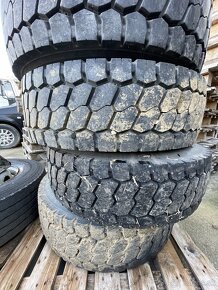 Predám nákladné pneumatiky 265/70 R19,5 - 2