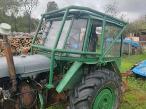 kabínu a rám ná zetor 25 - 2