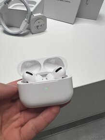 Apple AirPods Pro (2. generácie) s MagSafe puzdrom (USB-C) - 2