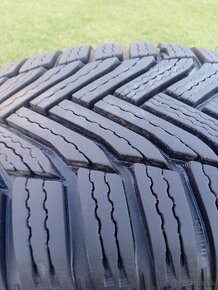 215/60 r16 zimné pneu.8 mm DOT.3823 - 2