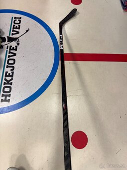 UPLNE NOVA PROFI HOKEJKA CCM JETSPEED FT3  - 2