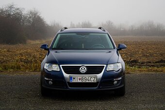 Volkswagen Passat Variant 2.0 TDI 110k DPF Highline - 2