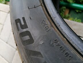 Zimne pneumatiky 235/50 R18 - 2