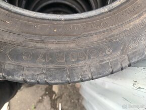 235/60r17C - 2