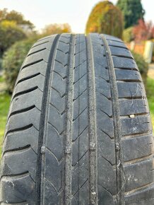 2x leto 185/60R14 82H Goodyear EffiicientGrip - 2