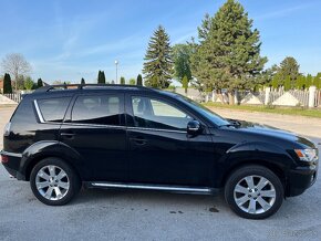 Mitsubishi Outlander 2.2 DI-D 4x4 7miest webasto navi xenon - 2