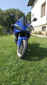 Yamaha yzf r1 - 2