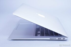 ZÁRUKA/Macbook Air 13.3"/I5 1.6HZ/8GB RAM/256GB SSD - 2