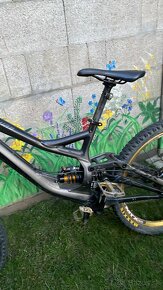 Predám bicykel DOWNHILL 2015 Specialized demo 8ll - 2