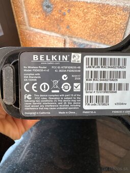 Belkin F5D8235-4 v2 - 2