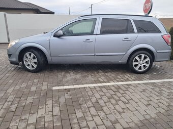 OPEL ASTRA H FACELIFT - 2