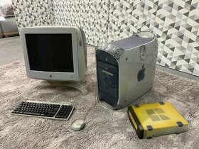 Apple Power Mac G4 + 17" Apple studio display - 2