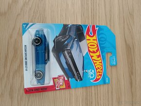 Hotwheels Nissan Skyline 2000 GT-R - 2