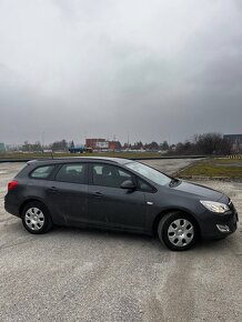 Astra Sport Tourer - 2