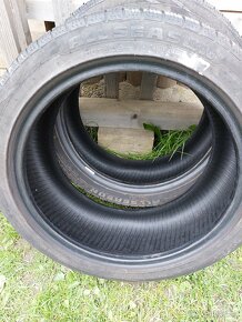 Predám celoročné pneumatiky 235/45 R18 - 2