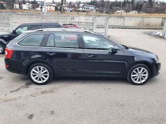 ŠKODA OCTAVIA COMBI 2.0 TDI 110KW  ELEGANCE ,xenon,navi... - 2