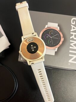 Garmin Vivoactive 3 Rose Gold - 2