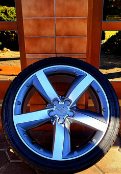 alu R17 5x100 bicolor, orig. Audi A1, pneu 215/40 - 2