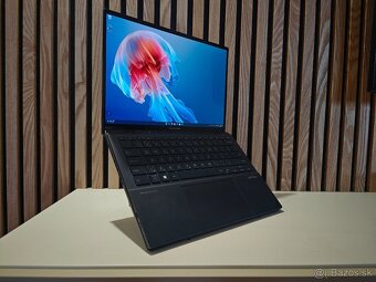 ASUS Zenbook Duo 2024 - OLED UX8406MA - 2