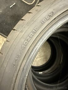 Dunlop 225/40 R18 - 2