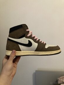 Jordan 1 Travis Scott - 2