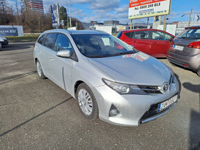 Toyota Auris 2.0  D-4D DPF Style - 2