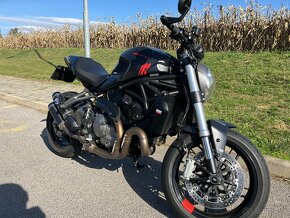 Ducati Monster 821 - 2